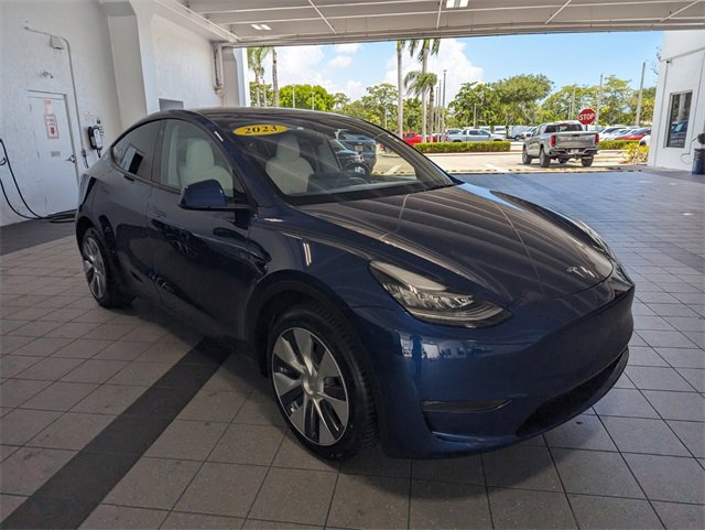Used 2023 Tesla Model Y Long Range with VIN 7SAYGDEE6PA059348 for sale in Kansas City