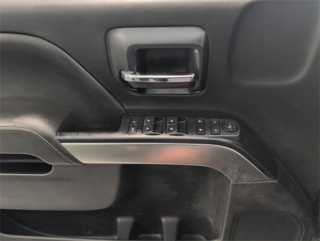 Used 2017 GRAPHITE METALLIC Chevrolet LT image 19