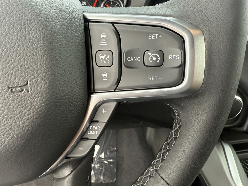 2025 Ram 1500 Big Horn photo 15