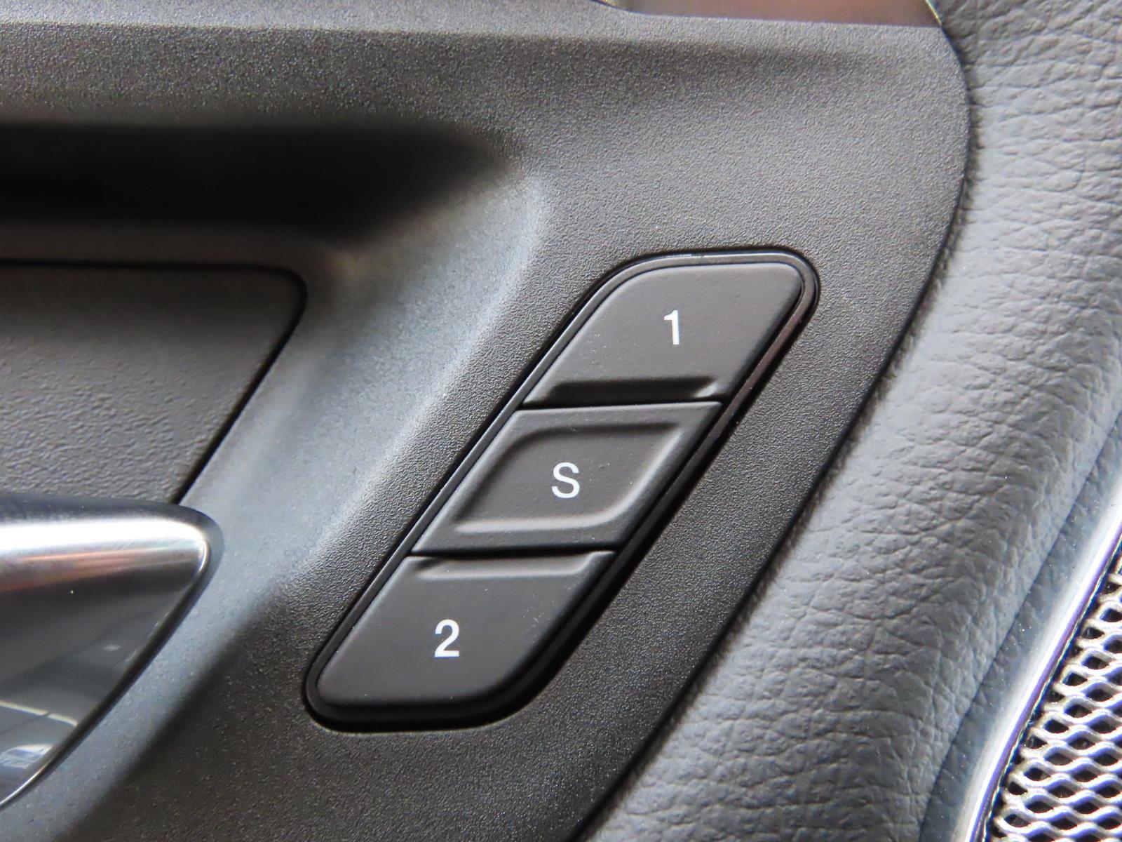 2026 Ram 1500 Laramie photo 14