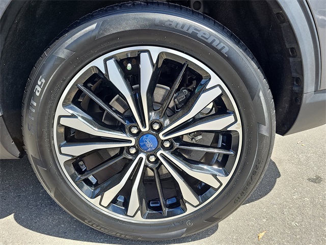 2022 Ford Escape SE photo 28