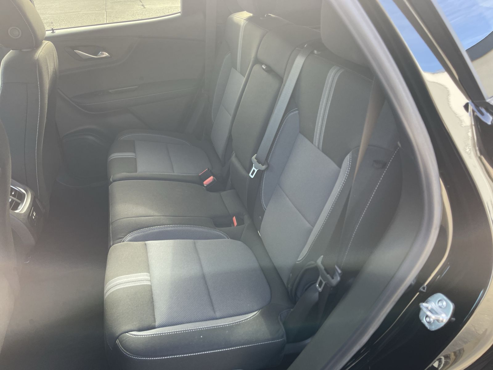 2025 Chevrolet Blazer 2LT photo 3