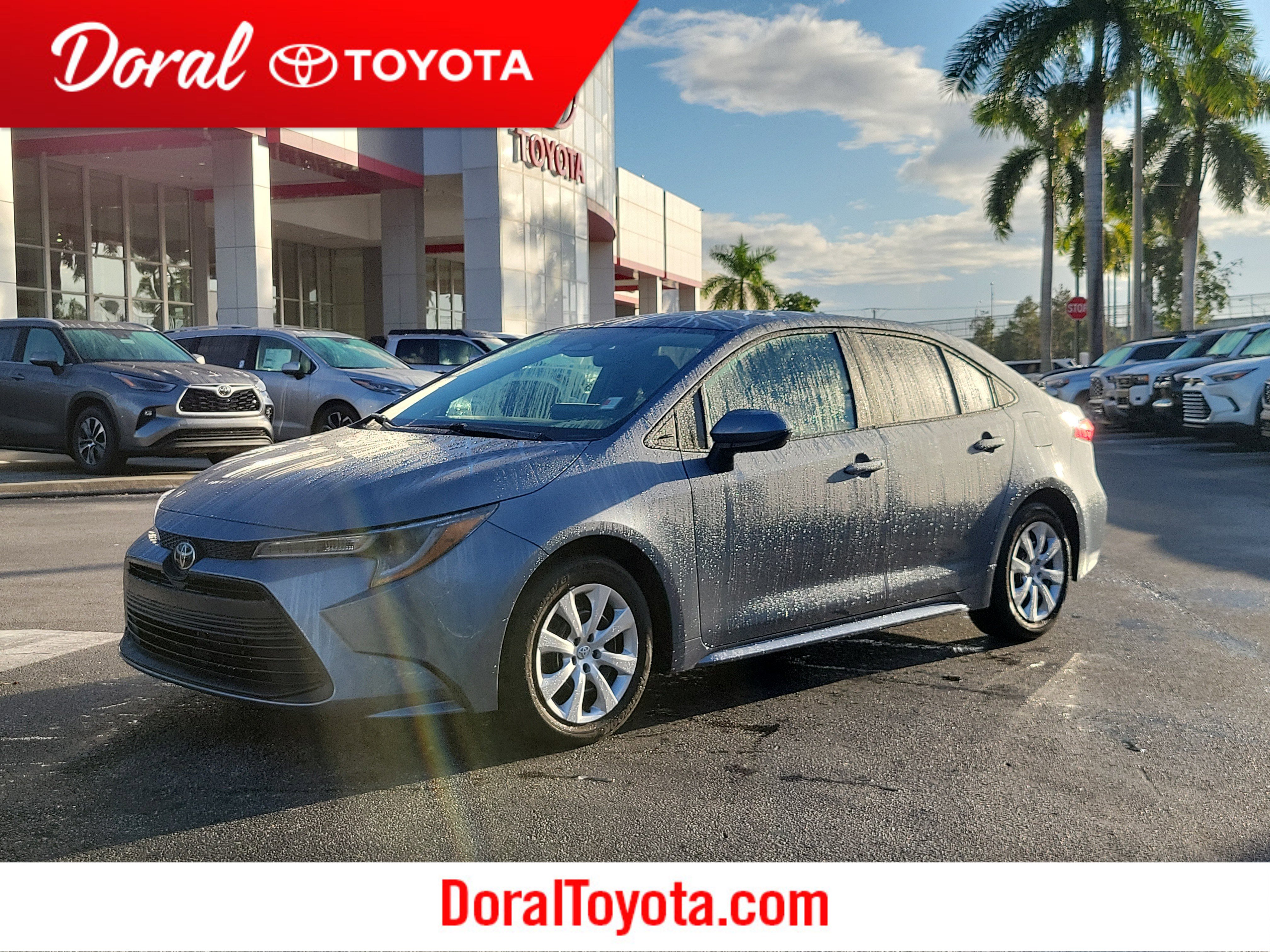 2024 Toyota Corolla LE's photo