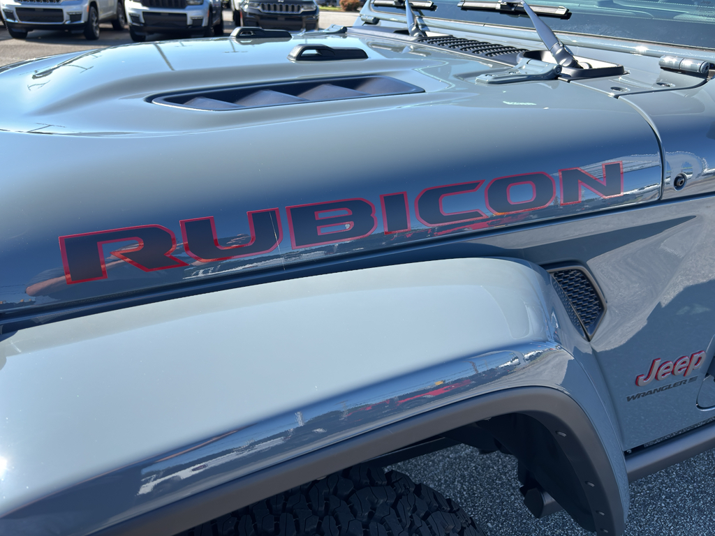 2025 Jeep Wrangler Rubicon photo 13