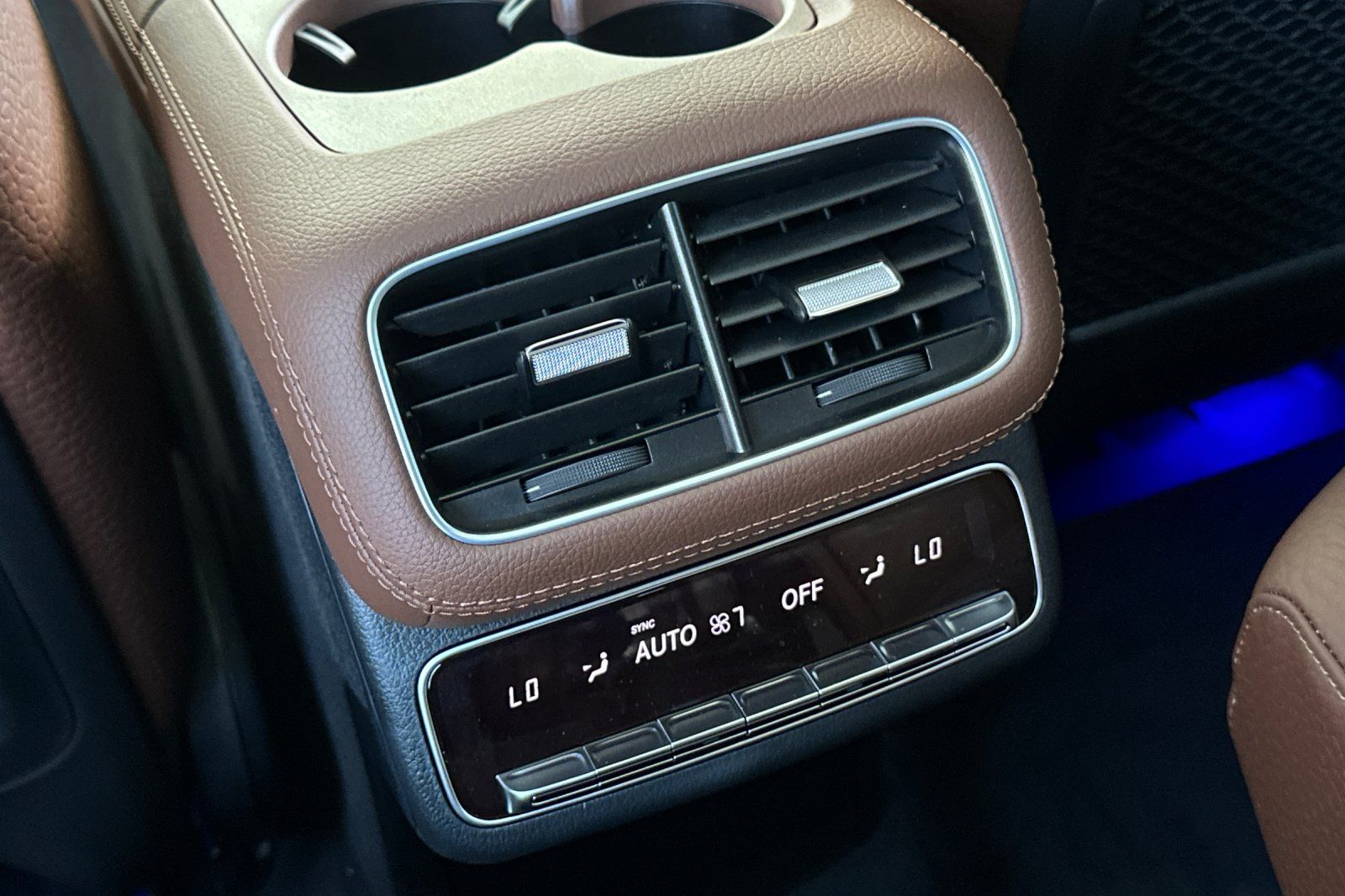 2026 Mercedes Benz GLS 450 4MATIC photo 22