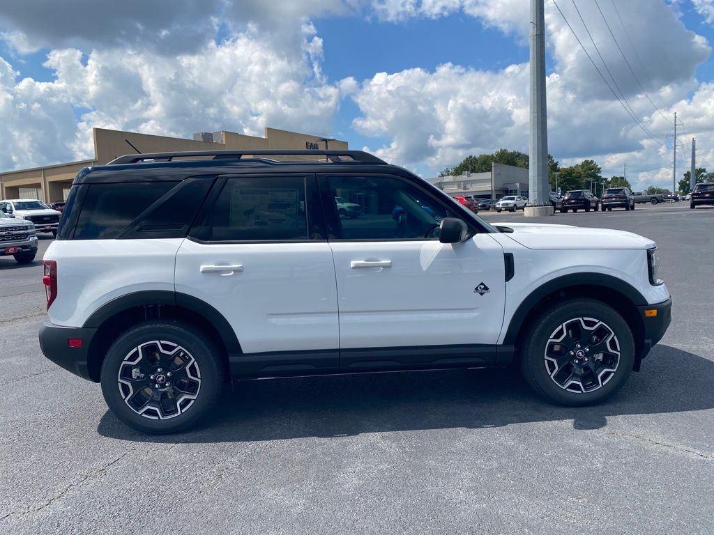 2025 Ford Bronco Sport Outer Banks photo 8