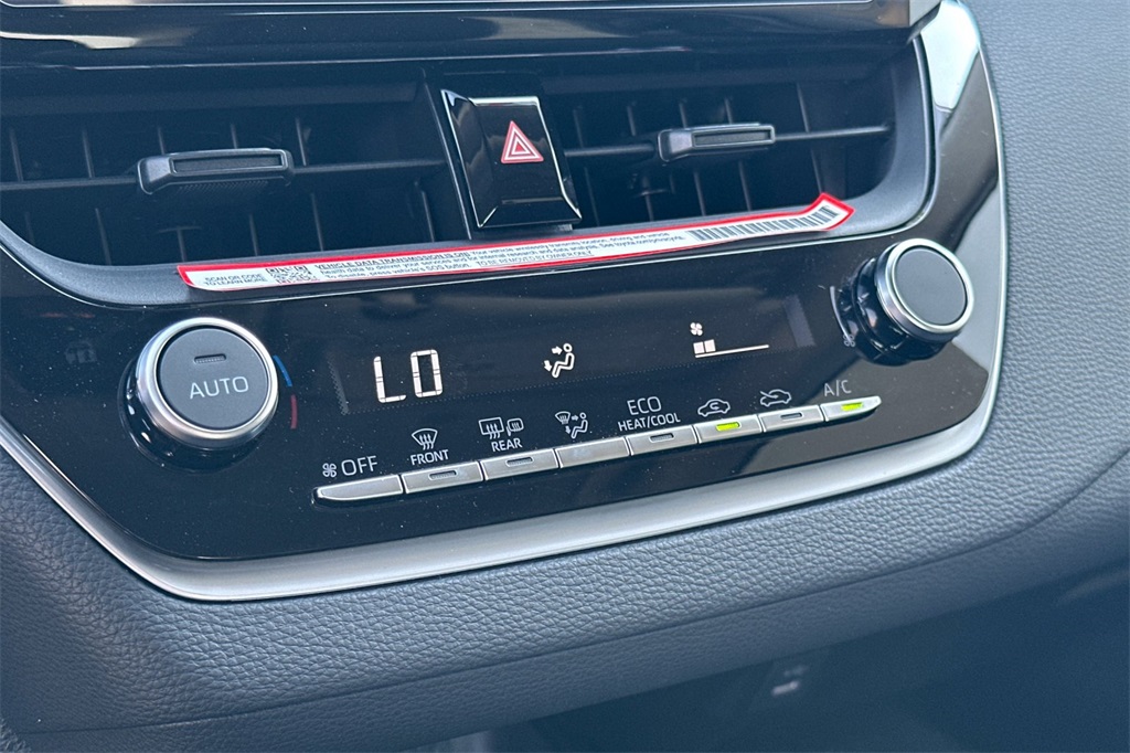 2025 Toyota Corolla Hybrid LE photo 16