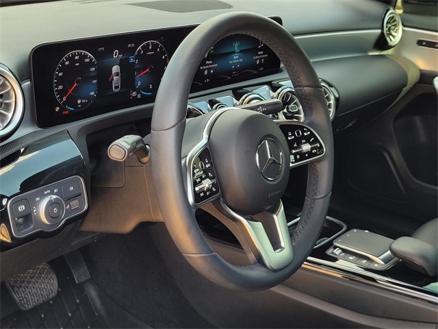 2022 Mercedes Benz A 220 photo 23