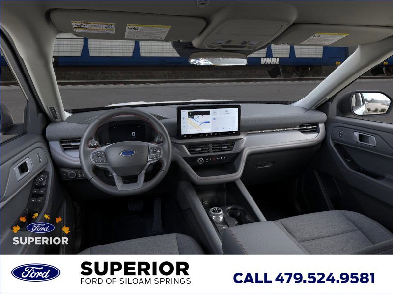 2026 Ford Explorer photo 4