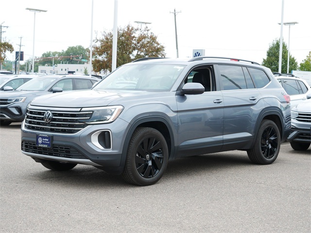 2025 Volkswagen Atlas SE Technology photo 2