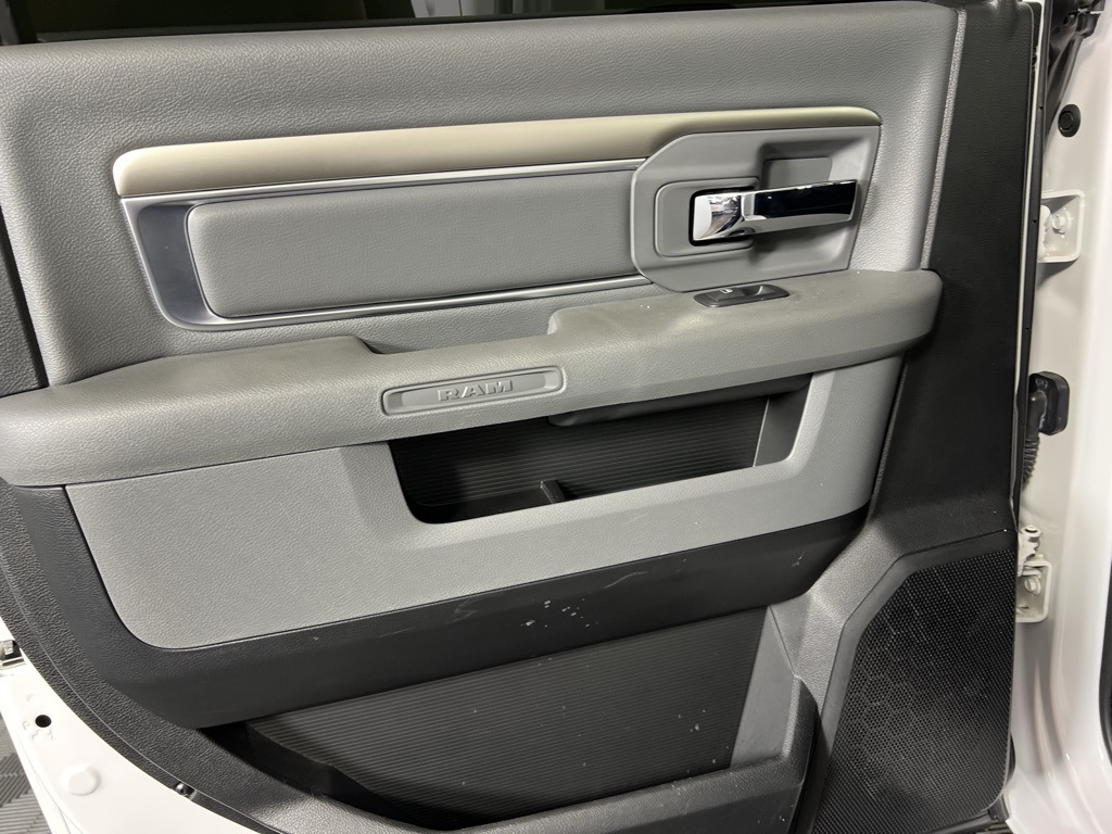 2020 Ram 1500 Classic Warlock photo 22