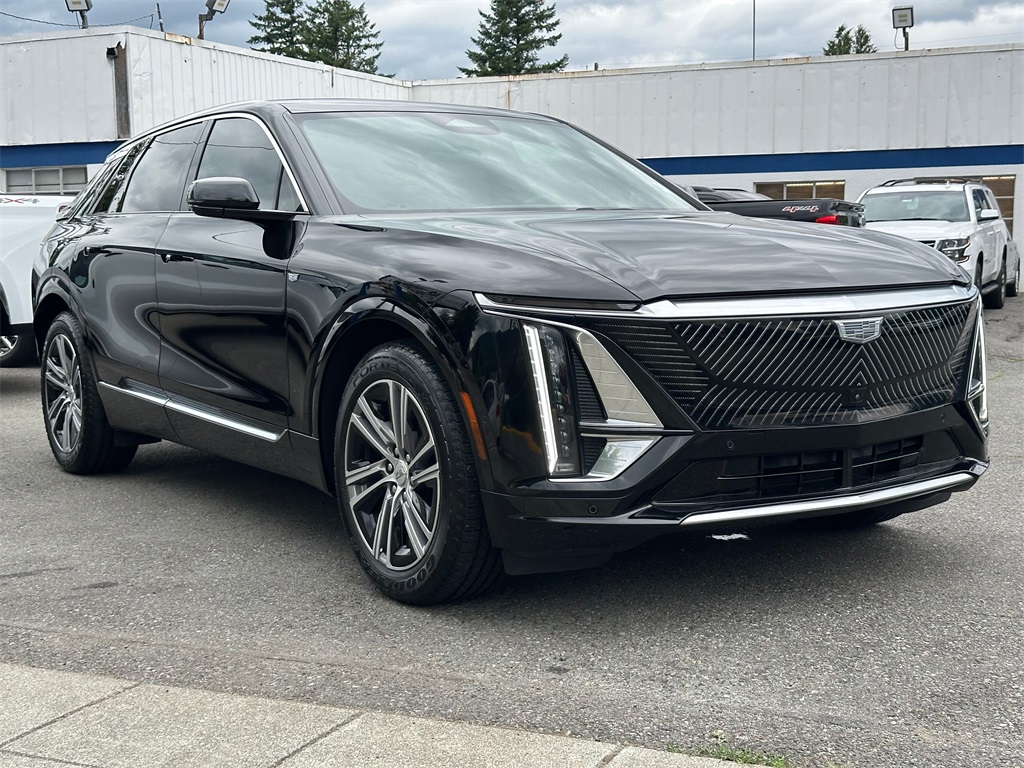 2024 Cadillac Lyriq Luxury photo 4