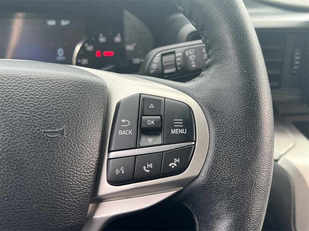 2022 Ford Explorer XLT photo 14