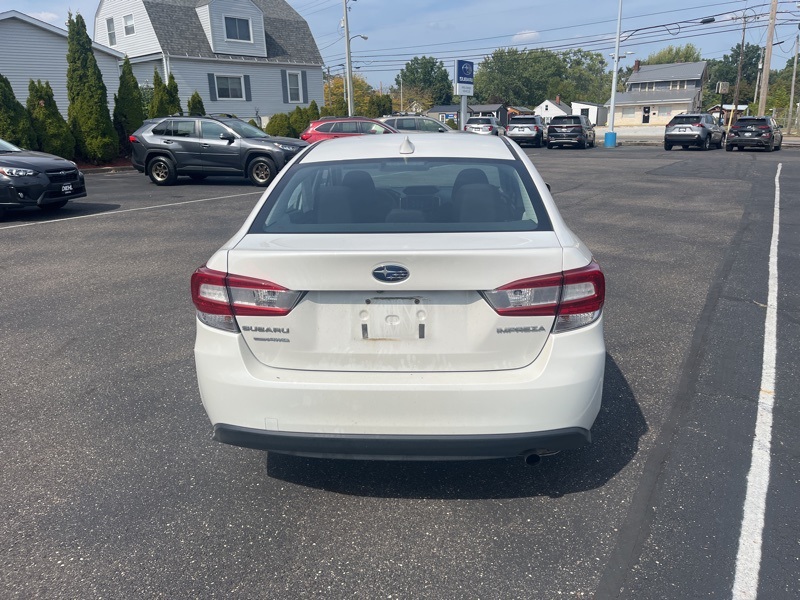 2022 Subaru Impreza Premium photo 3