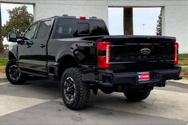 2026 Ford F-250 Lariat photo 3