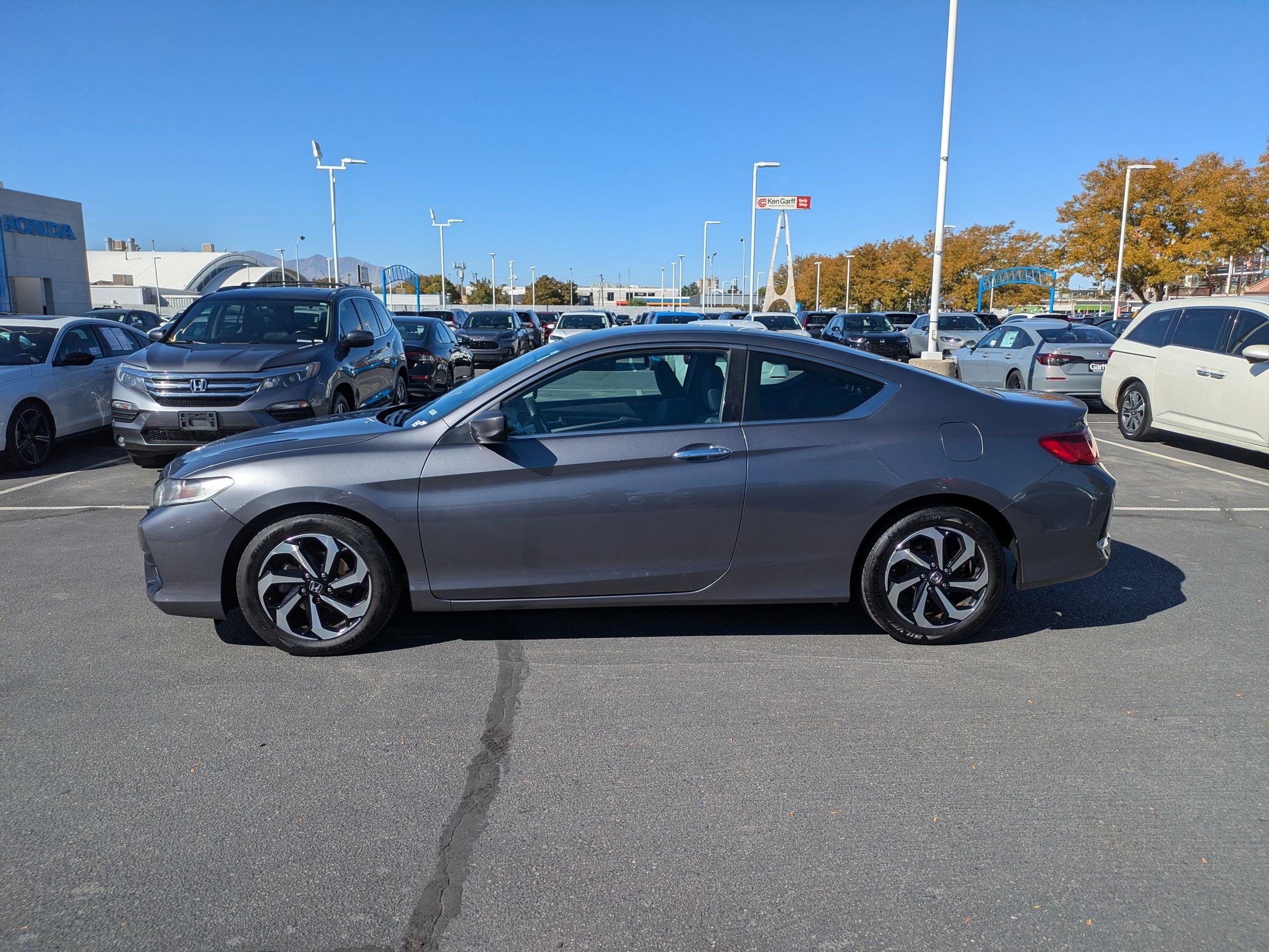 2016 Honda Accord photo 6