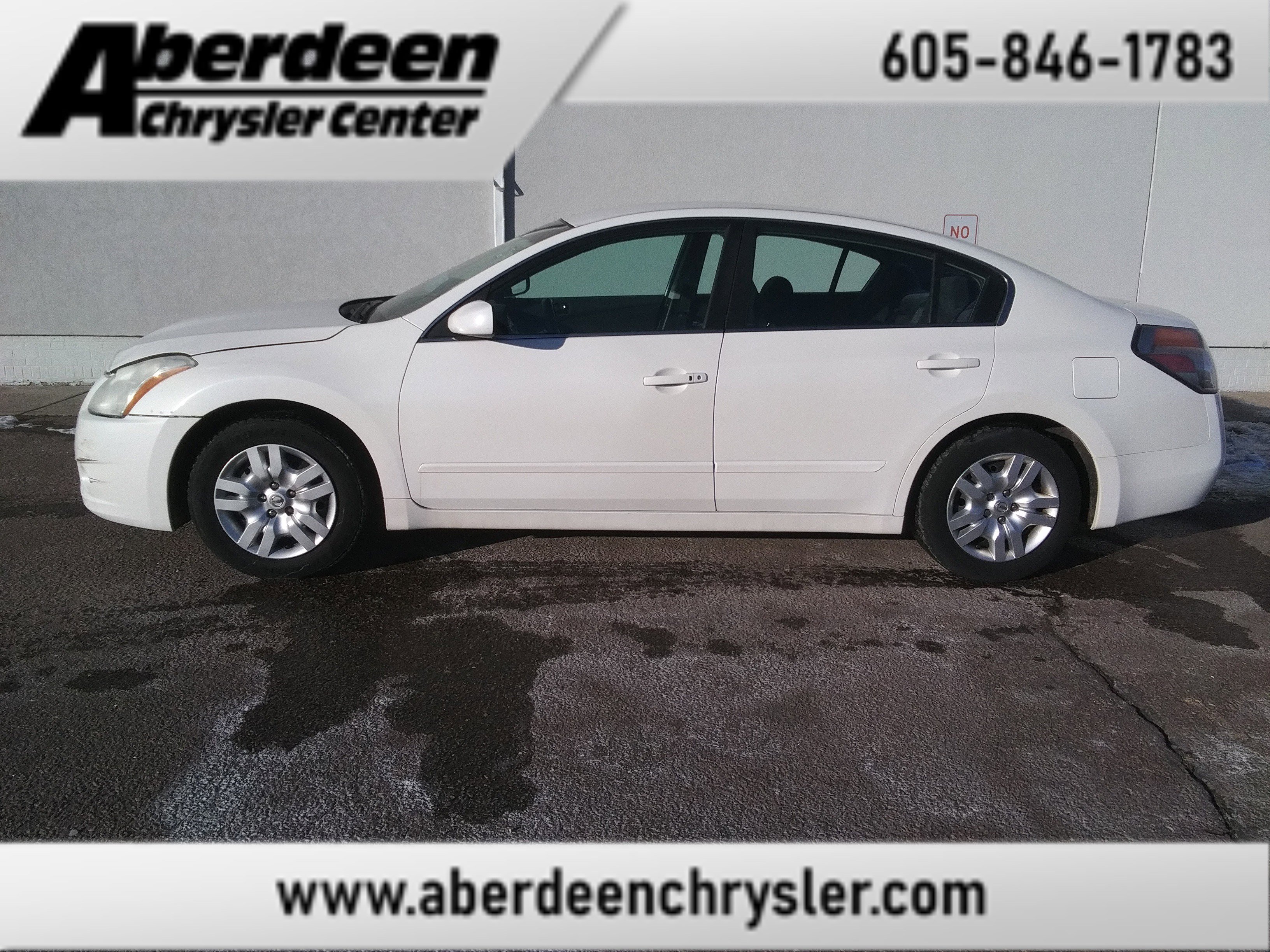 2011 Nissan Altima S's photo