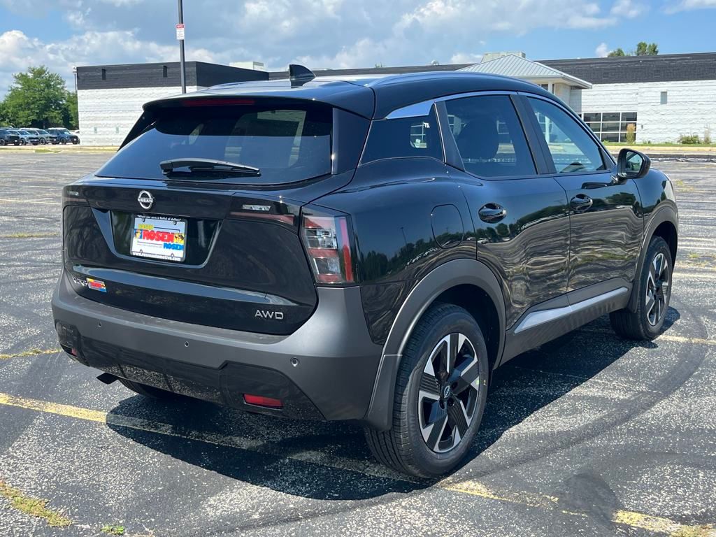 2025 Nissan Kicks SV photo 3