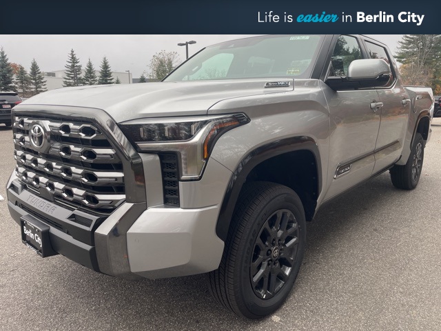 2026 Toyota Tundra Platinum's photo