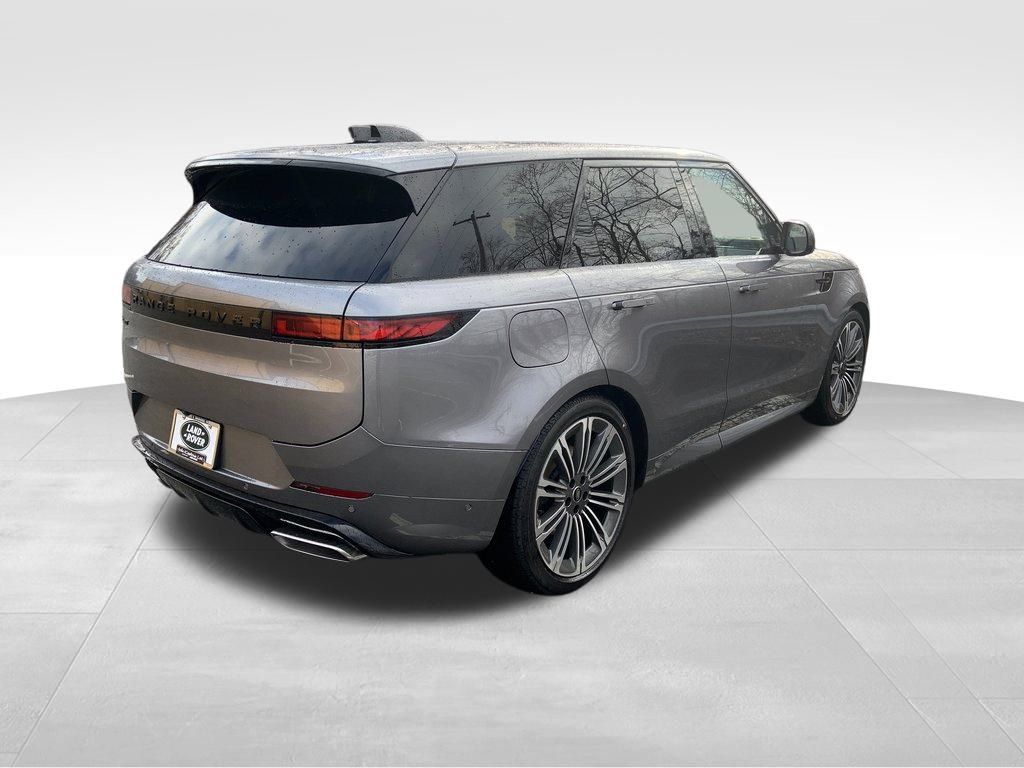 2025 Land Rover Range Rover Sport SE photo 6