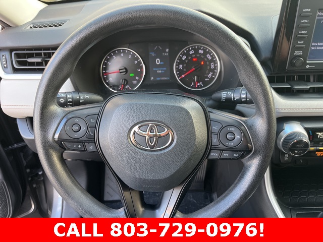 2021 Toyota RAV4 XLE photo 17