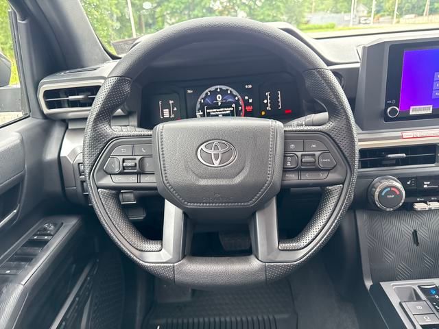 2025 Toyota Tacoma SR5 4x4 Double Cab photo 14
