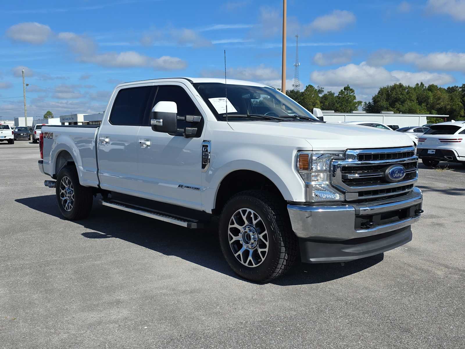 2022 Ford F-250 Lariat photo 2