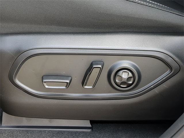 2025 Jeep Grand Cherokee Laredo Altitude photo 19