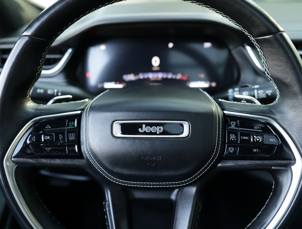 2022 Jeep Grand Cherokee Overland photo 10