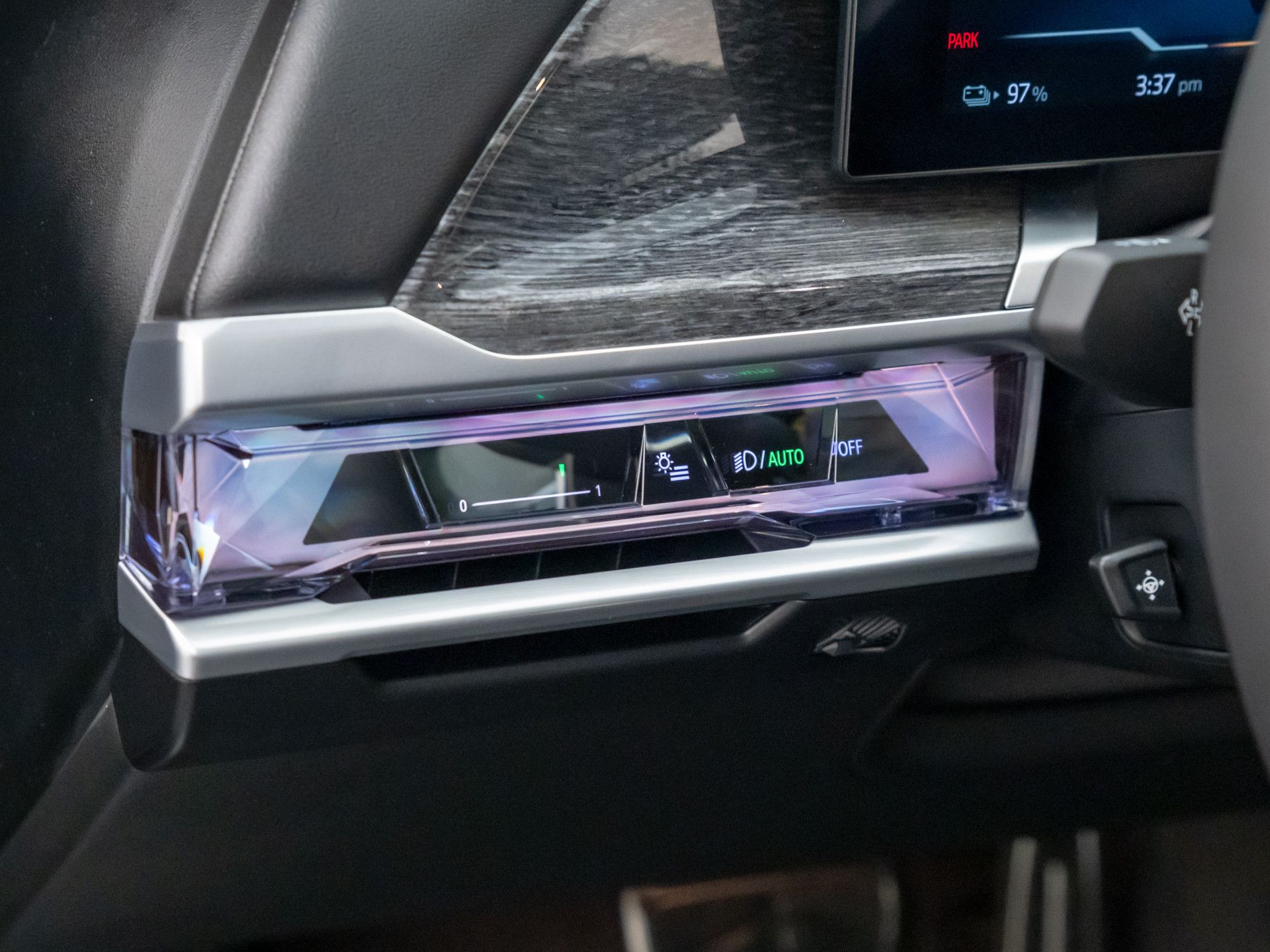 New 2025 Black Sapphire Metallic BMW xDrive60 image 18