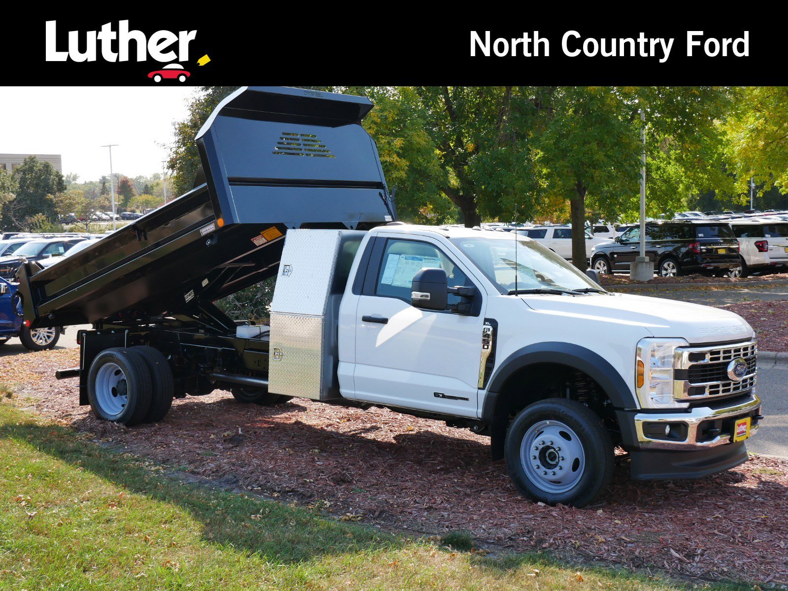 2024 Ford F-450 Super Duty Chassis Cab XL's photo