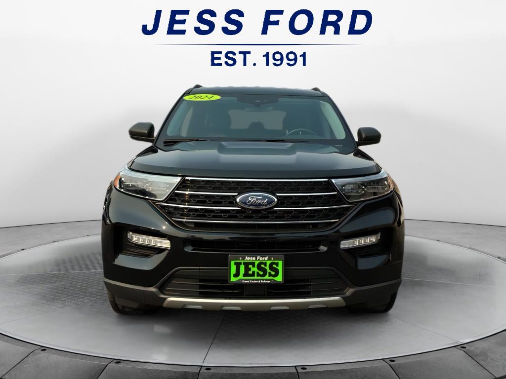 2024 Ford Explorer XLT photo 8