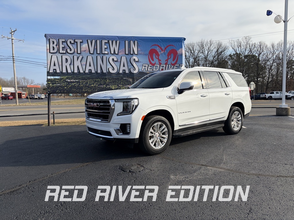 2024 GMC Yukon SLT's photo
