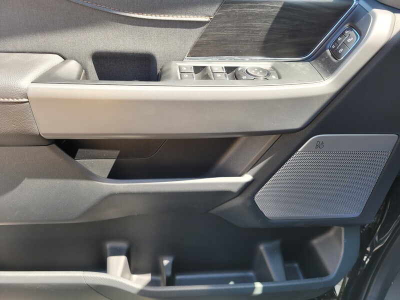 2025 Ford F-150 Lariat photo 24