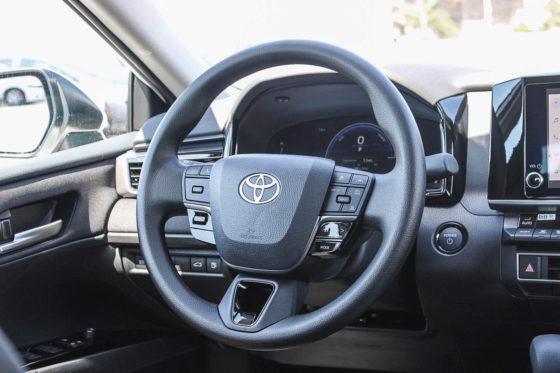2025 Toyota Camry LE photo 16