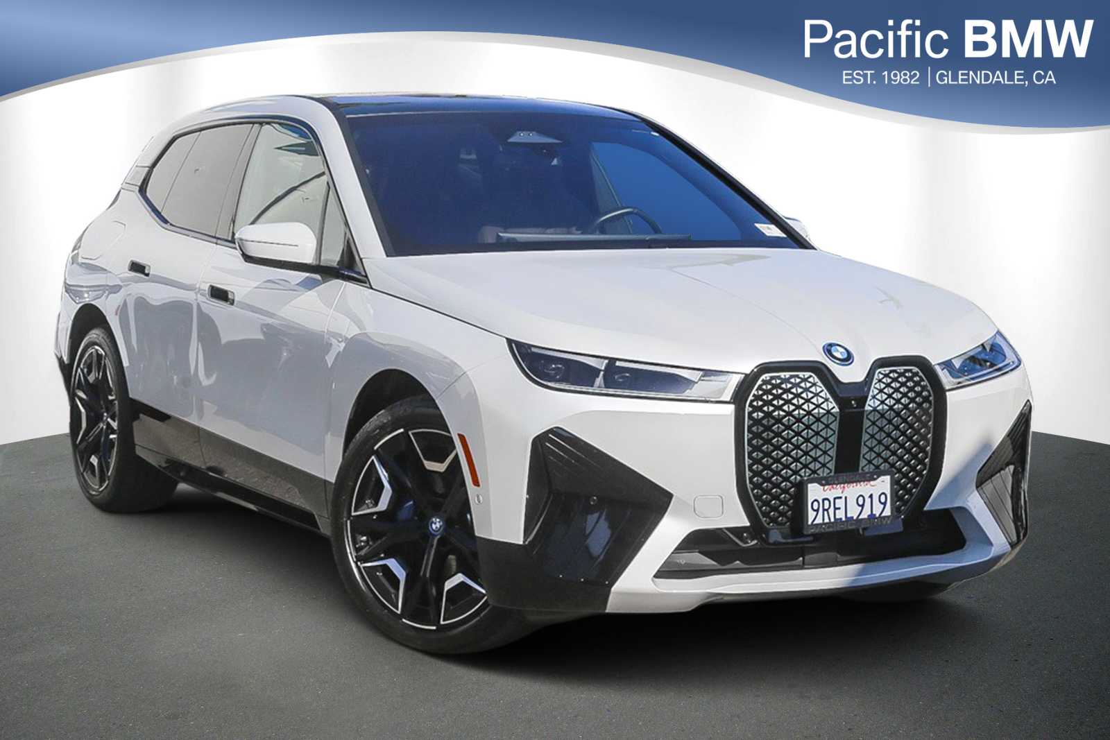 2025 BMW iX 50's photo