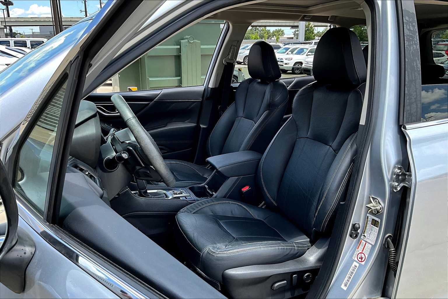 2019 Subaru Forester Touring photo 13