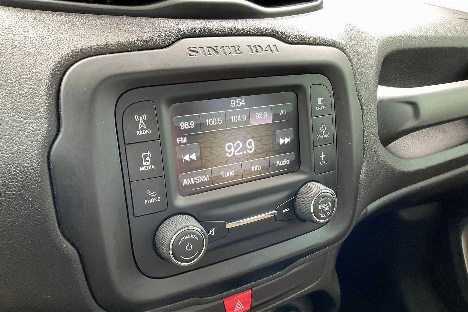 2017 Jeep Renegade Latitude North Edition photo 27