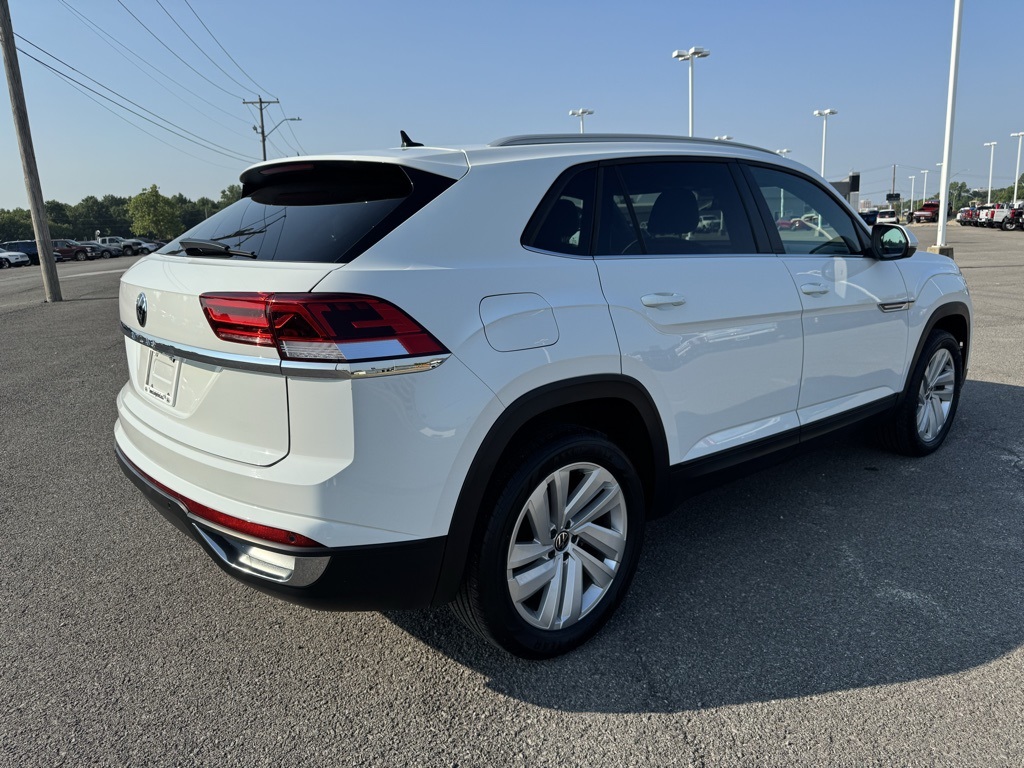 2022 Volkswagen Atlas Cross Sport V6 SE Technology photo 4