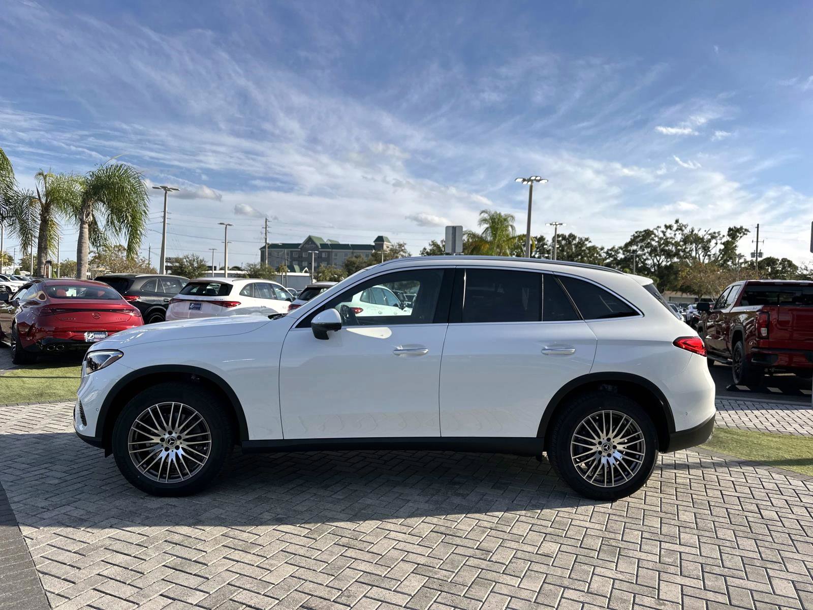 2026 Mercedes Benz GLC 300 photo 2