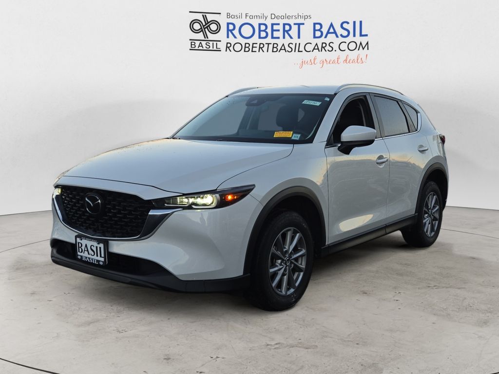 2023 Mazda CX-5 S Select Package's photo
