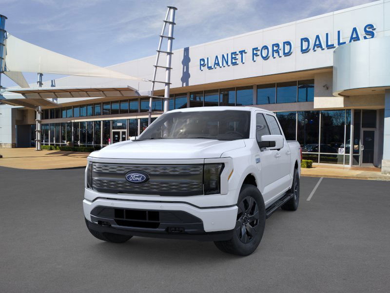2025 Ford F-150 Lightning Lariat photo 2