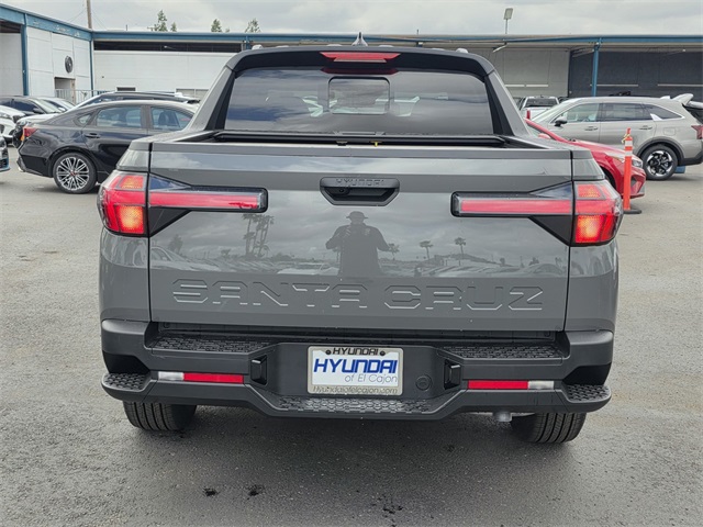 2025 Hyundai Santa Cruz SEL Activity photo 5