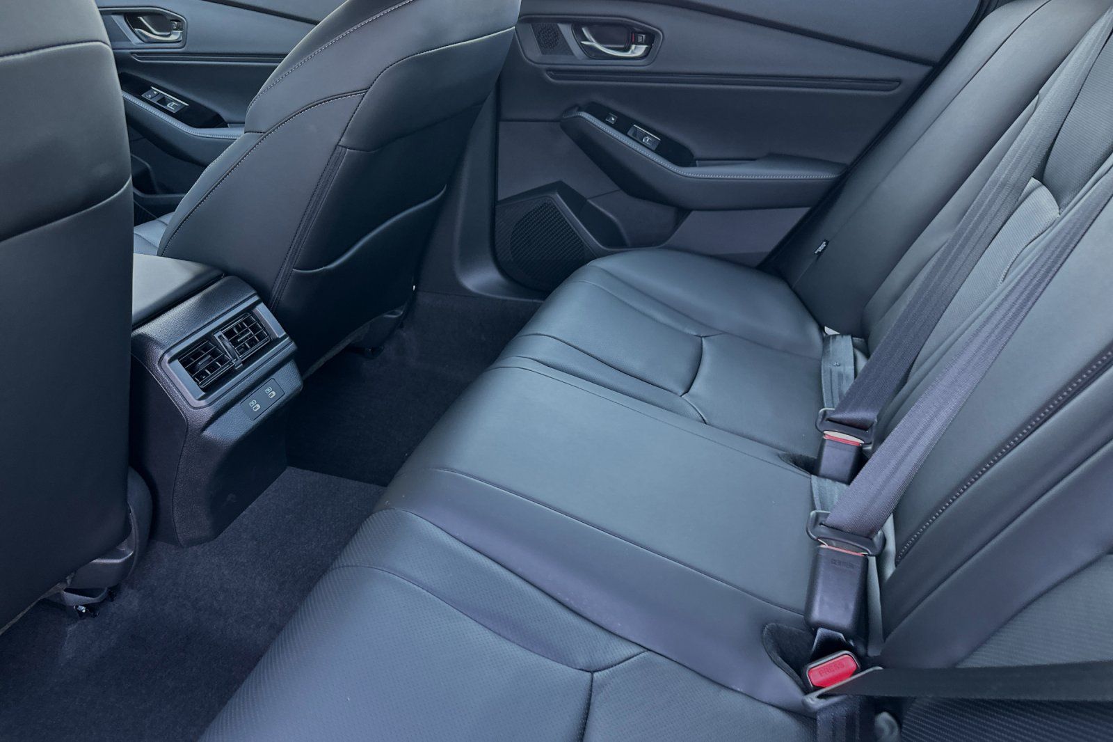 2025 Honda Accord Hybrid Touring photo 11
