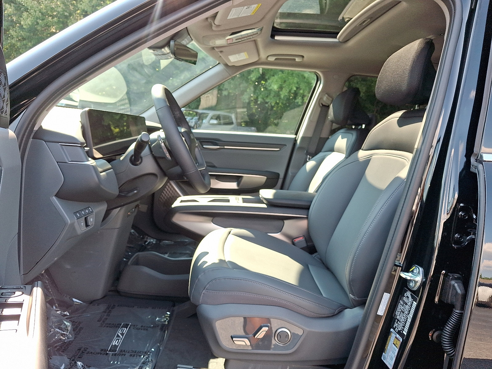 2026 Kia EV9 Light Long Range photo 6