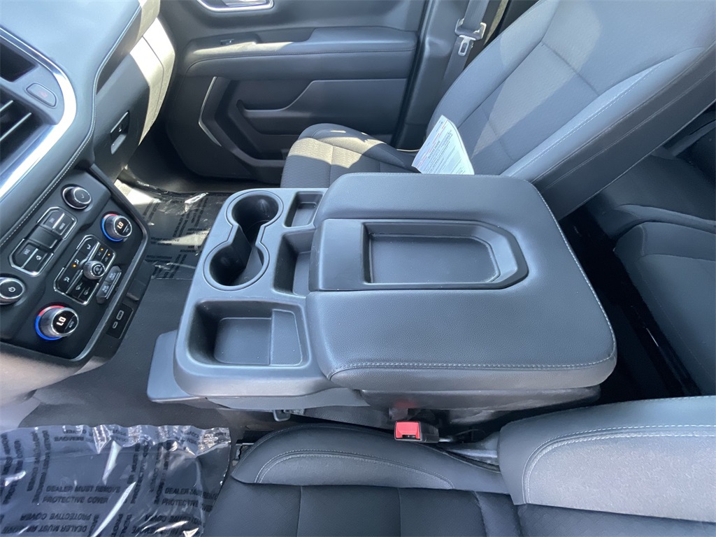 2023 Chevrolet Suburban LS photo 20