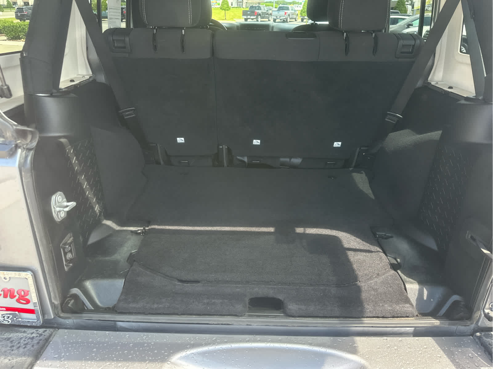 2018 Jeep Wrangler Unlimited Sahara photo 3