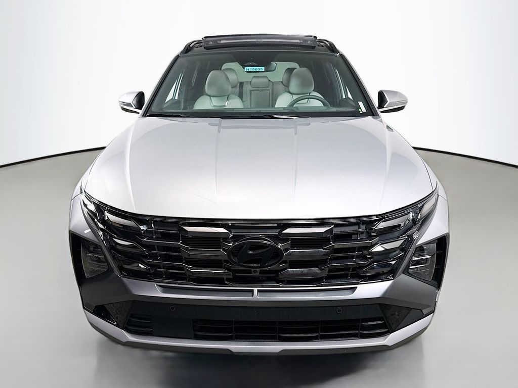 2025 Hyundai Tucson Limited photo 2
