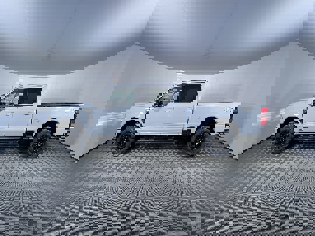 2025 Ford F-350 Lariat photo 5