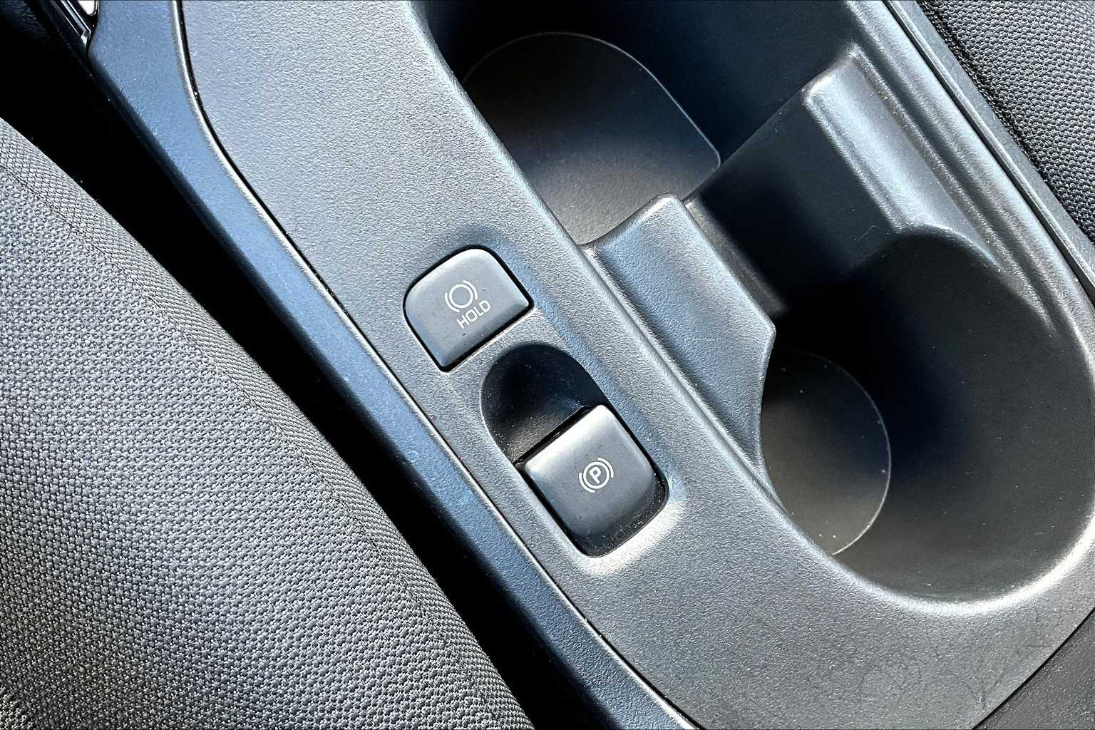 2024 Toyota Corolla LE photo 32